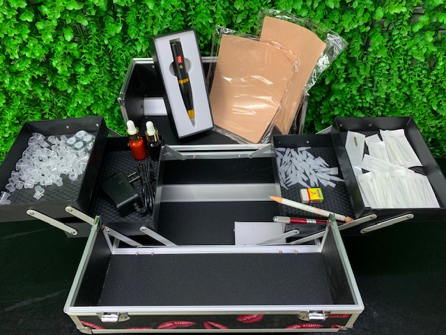 cốp đựng đồ xăm